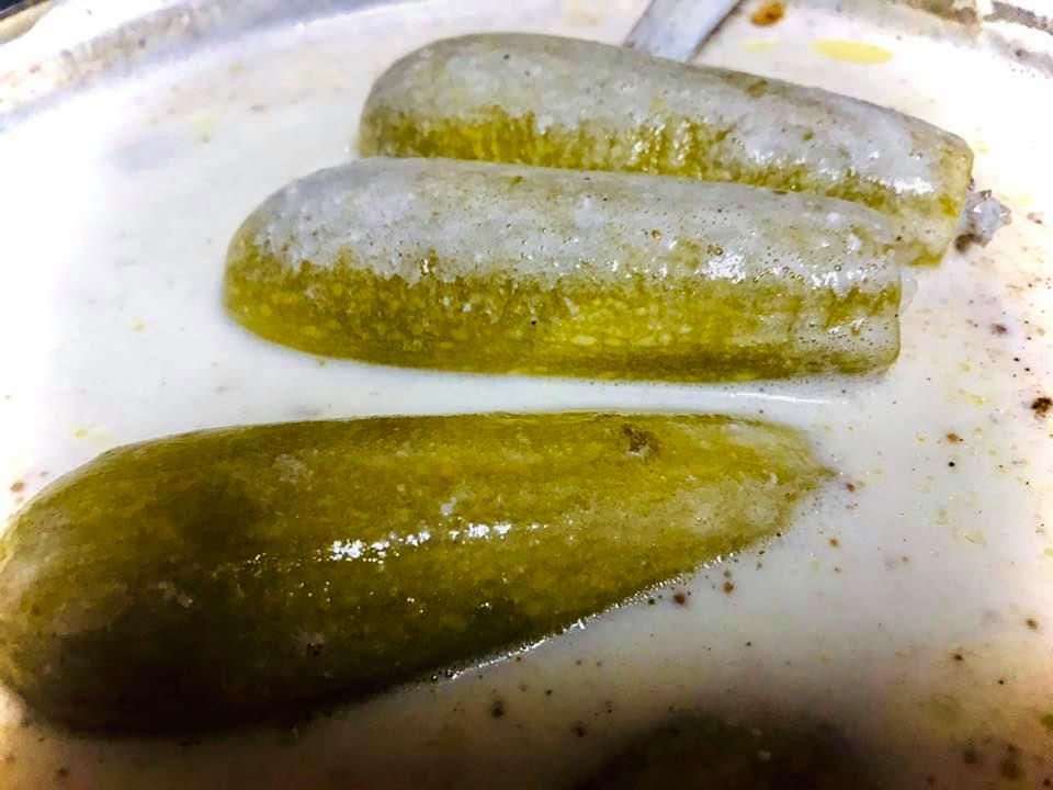 קישואים ממולאים עם יוגורט מבושל